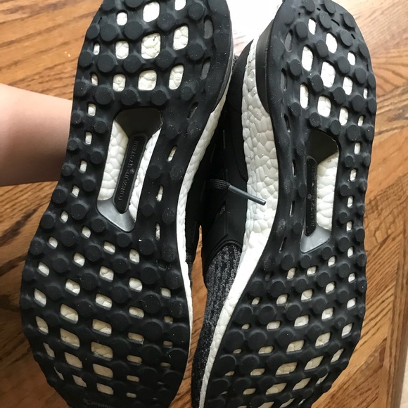 Ultra Boost 3.0 Core Black 10.5 - Picture 4 of 5